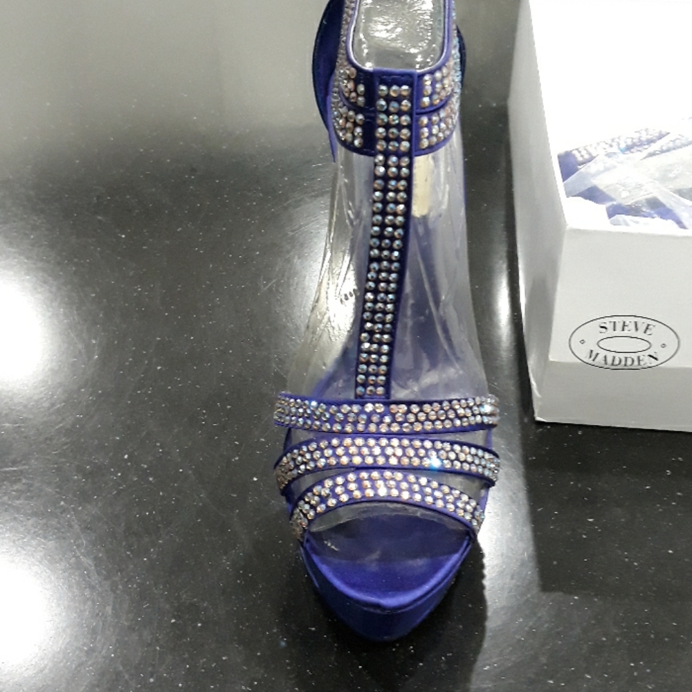 Satin platform shoes